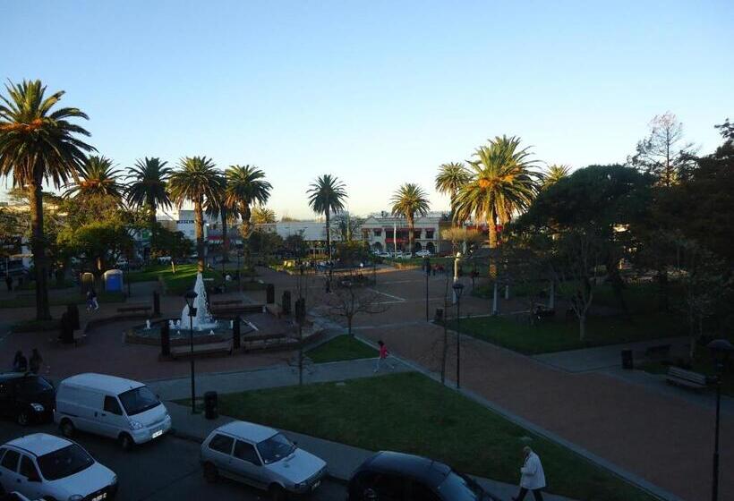 فندق De La Plaza