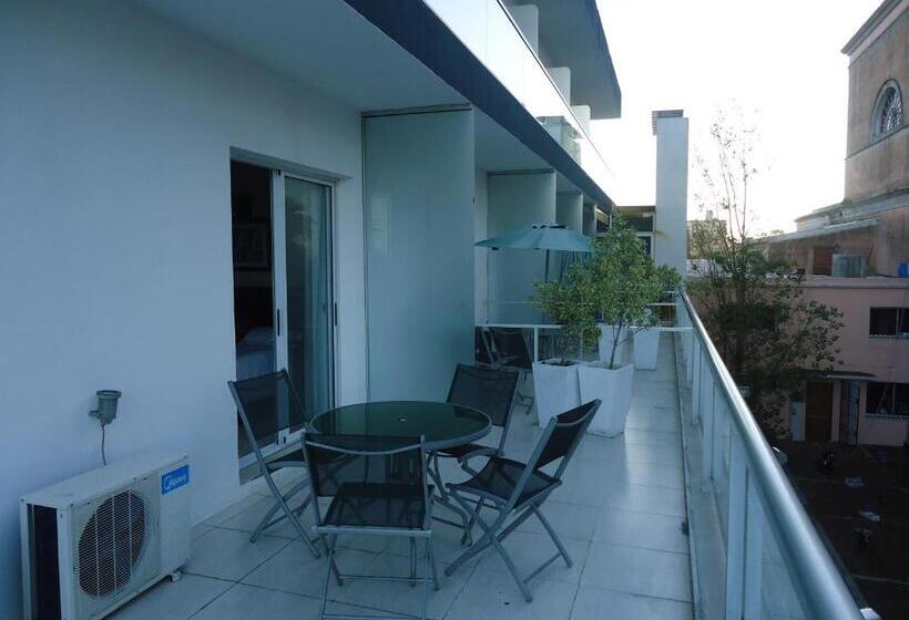 فندق De La Plaza