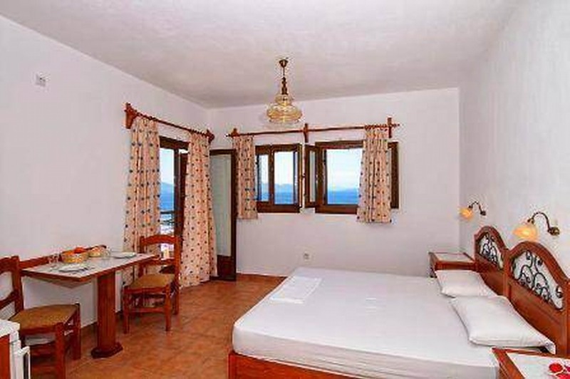 ホテル Diplomats Holidays