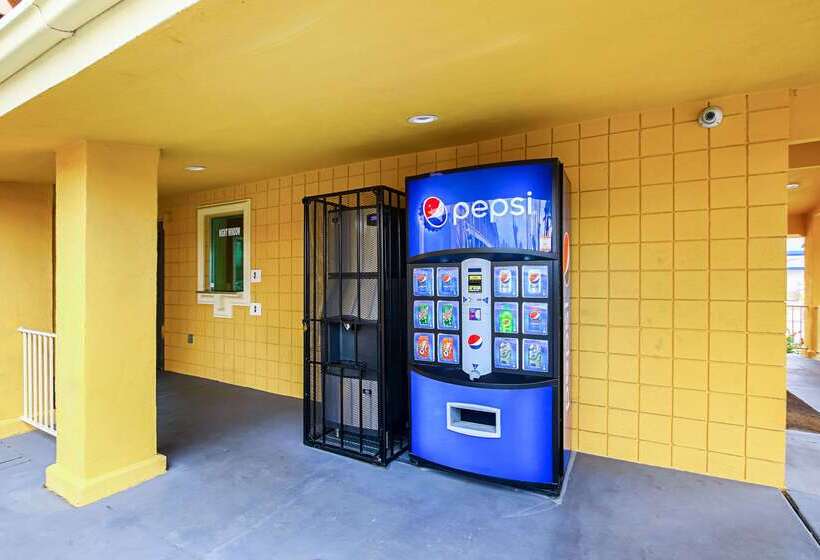 ホテル Econo Lodge San Bernardino I  215