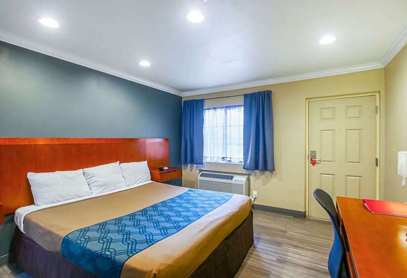 בית מלון כפרי Econo Lodge San Bernardino I  215