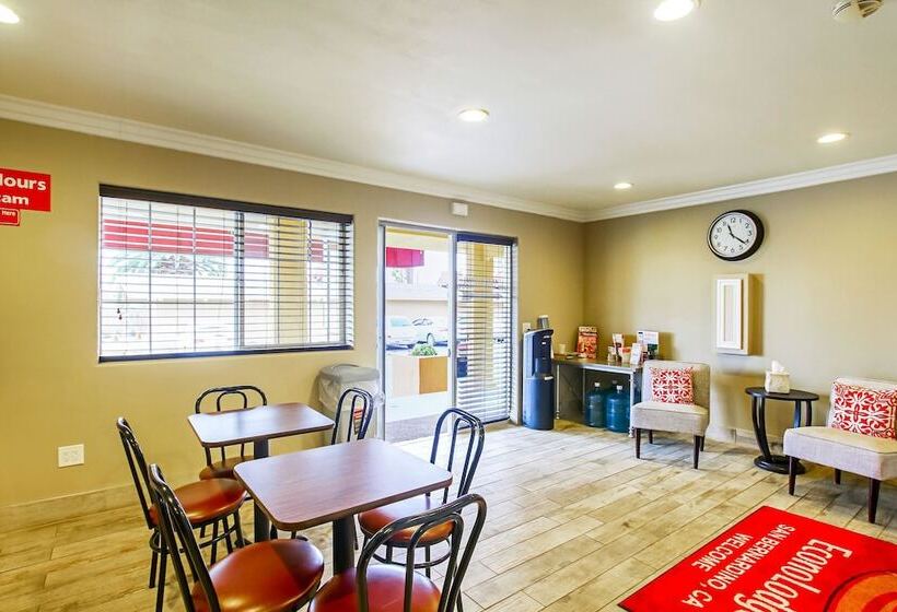ホテル Econo Lodge San Bernardino I  215