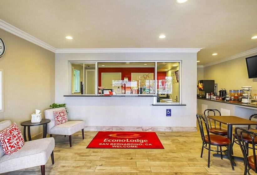 ホテル Econo Lodge San Bernardino I  215