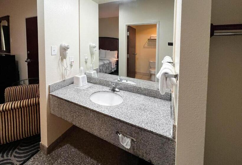 בית מלון כפרי Executive Inn & Suites Breaux Bridge, La