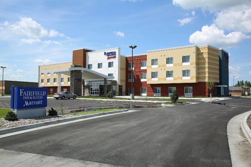 فندق Fairfield Inn & Suites By Marriott East Grand Forks