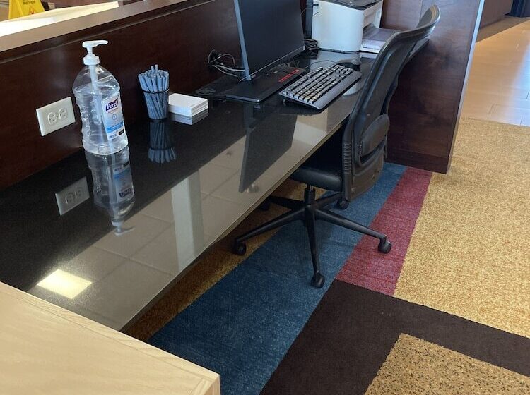 فندق Fairfield Inn & Suites By Marriott East Grand Forks