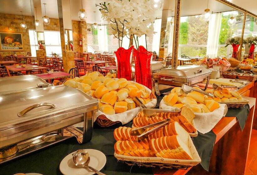 ホテル Fazenda Golden Park Campos Do Jordão