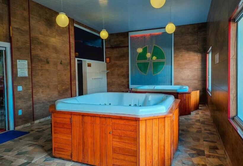 ホテル Fazenda Golden Park Campos Do Jordão