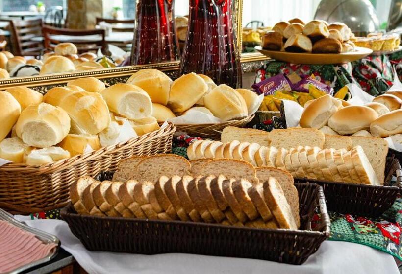 ホテル Fazenda Golden Park Campos Do Jordão