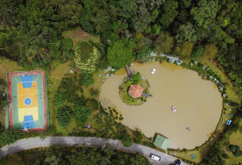 ホテル Fazenda Golden Park Campos Do Jordão