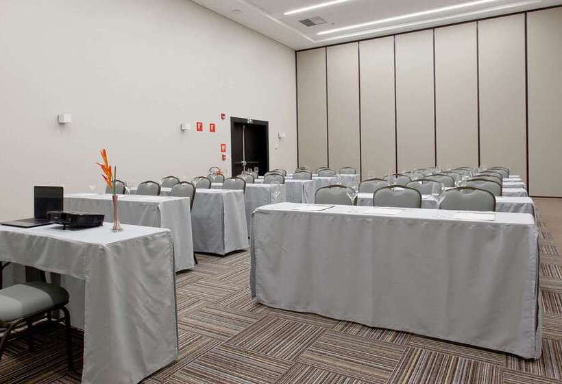 Отель Golden Tulip Sao Jose Dos Campos