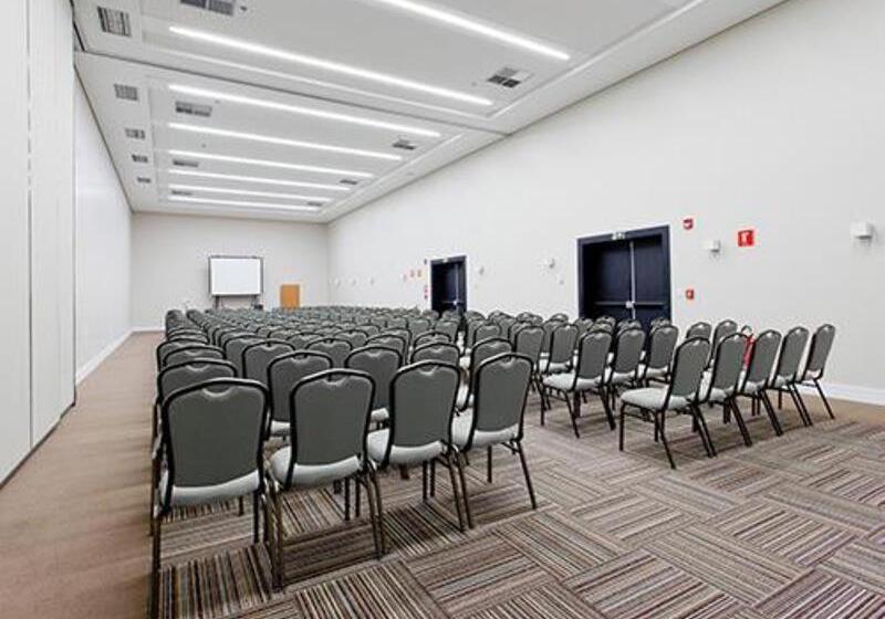 Отель Golden Tulip Sao Jose Dos Campos