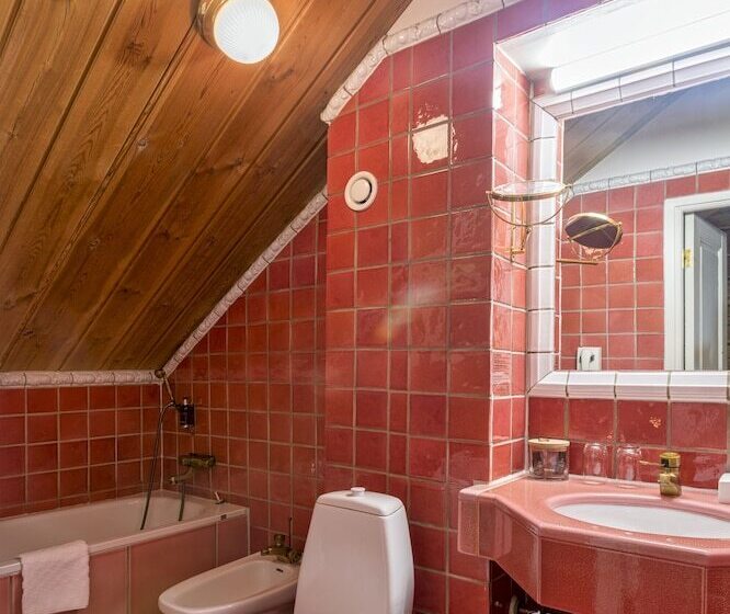 酒店 Gripsholms Värdshus