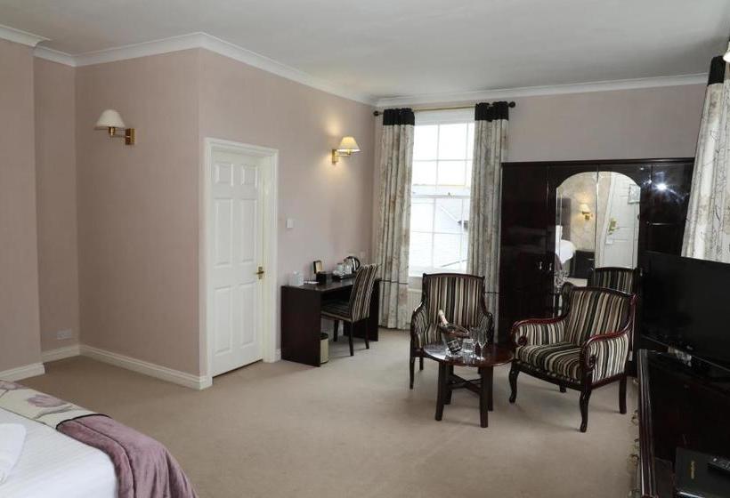 Отель Hadlow Manor