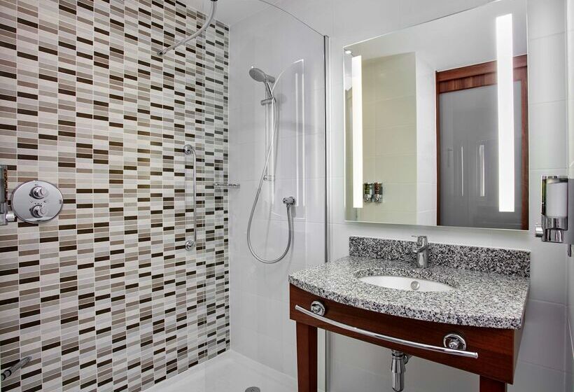 בית מלון כפרי Hampton By Hilton Bristol City Centre