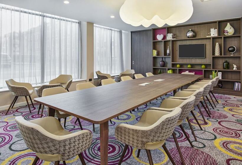 בית מלון כפרי Hampton By Hilton Bristol City Centre