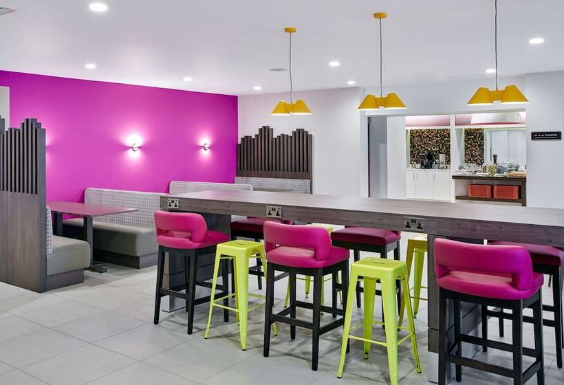 בית מלון כפרי Hampton By Hilton Bristol City Centre