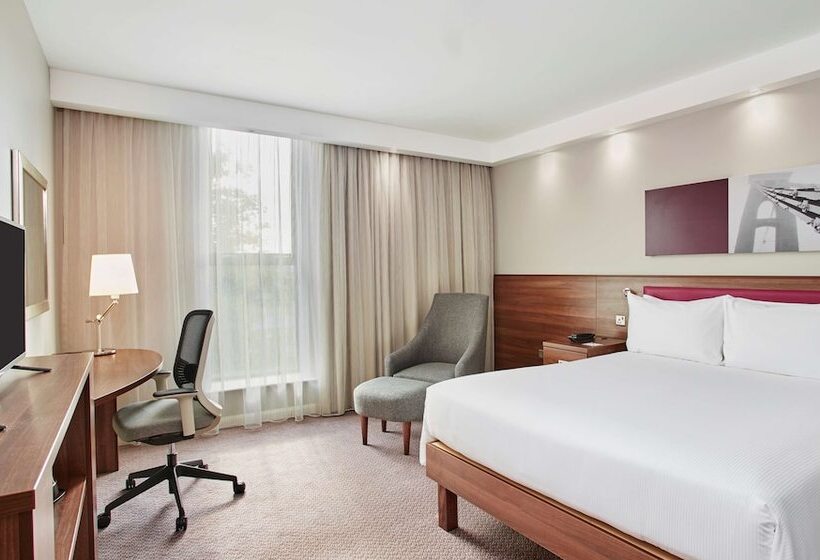 בית מלון כפרי Hampton By Hilton Bristol City Centre