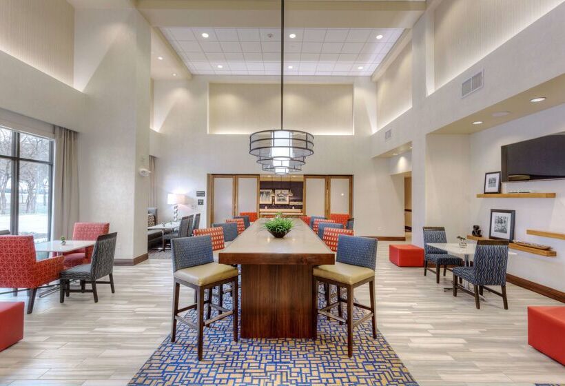 فندق Hampton Inn & Suites Dallas/plano East