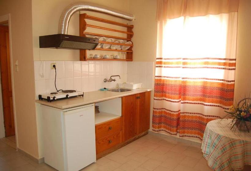 فندق Haris Apartments