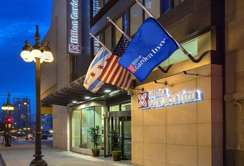 هتل Hilton Garden Inn Chicago Downtown Riverwalk