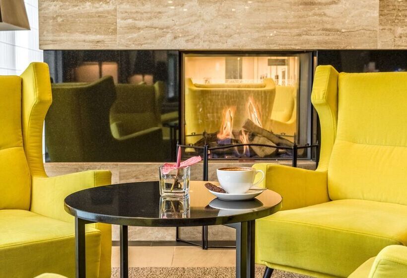 Отель Hilton Garden Inn Krakow Airport