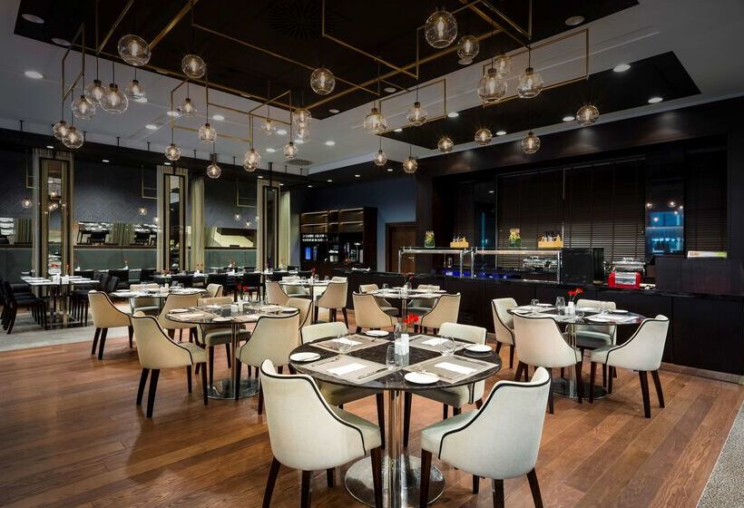 Отель Hilton Garden Inn Krakow Airport