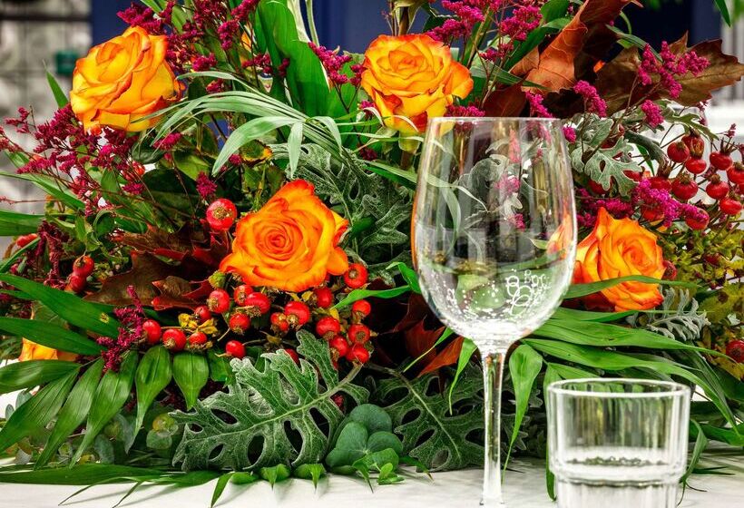 Отель Hilton Garden Inn Krakow Airport