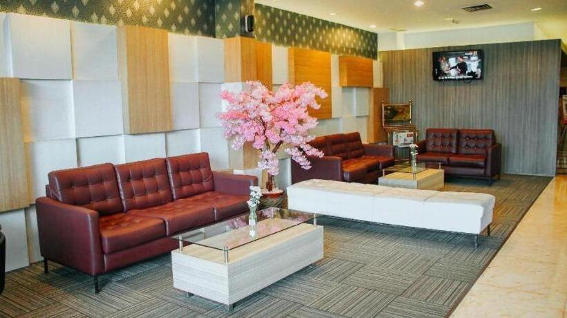 בית מלון כפרי Horison Samarinda