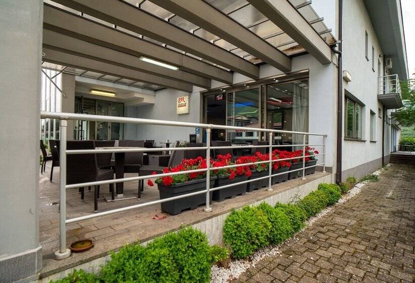 בית מלון כפרי Insteia