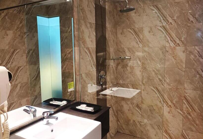 King S Hotel Nagoya Batam