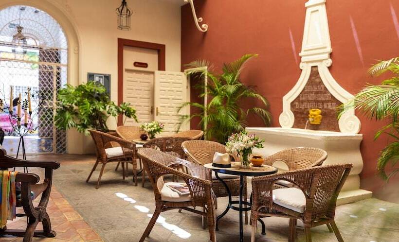 هتل Las Casas De El Arenal