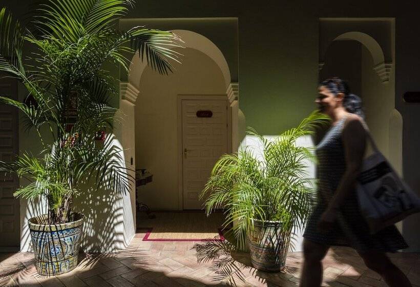 هتل Las Casas De El Arenal