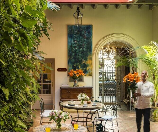 هتل Las Casas De El Arenal