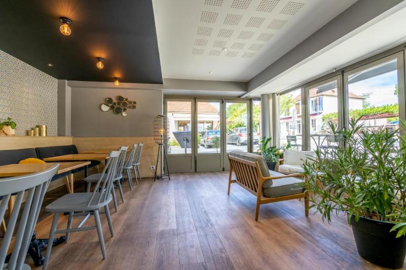 호텔 Logis Hôtels   Le Belvédère   Hôtel 2 étoiles Et Restaurant