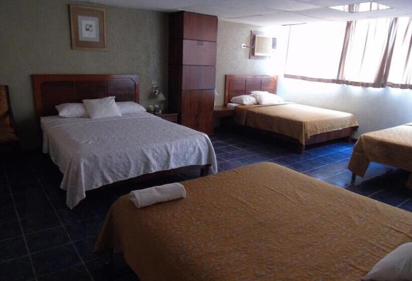 فندق Malecon Inn