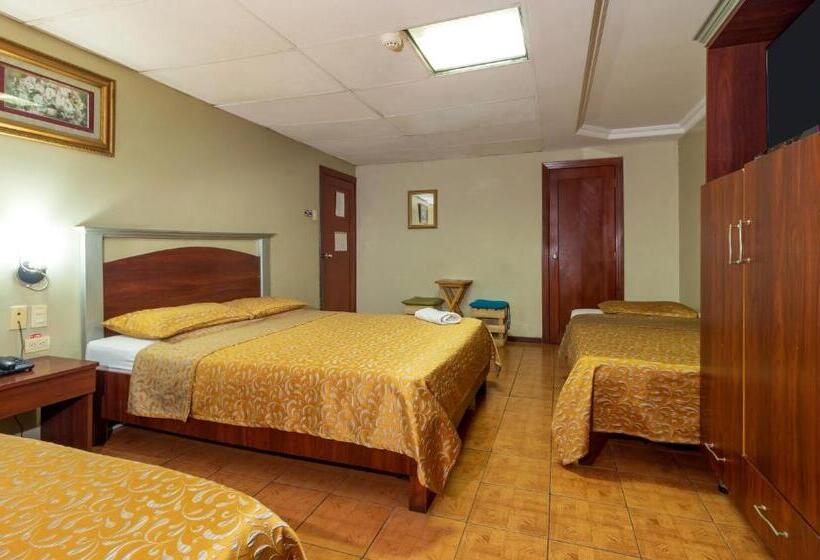 فندق Malecon Inn