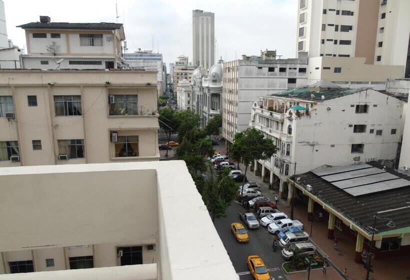 فندق Malecon Inn