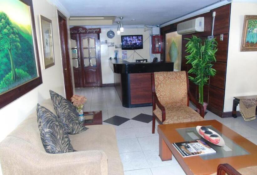 فندق Malecon Inn