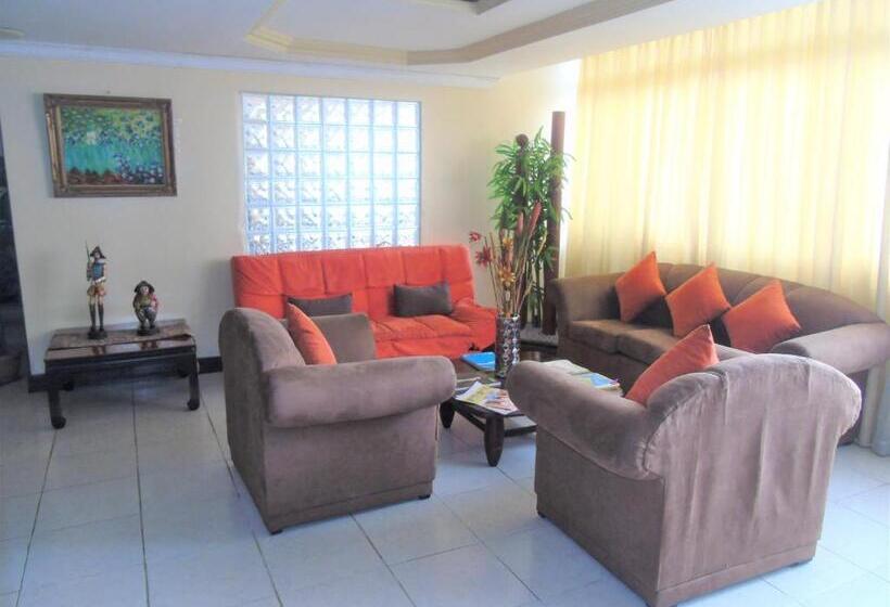 فندق Malecon Inn