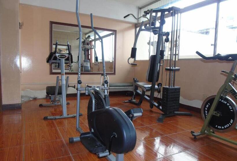 فندق Malecon Inn