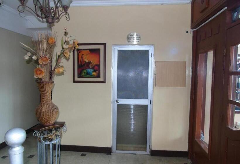 فندق Malecon Inn