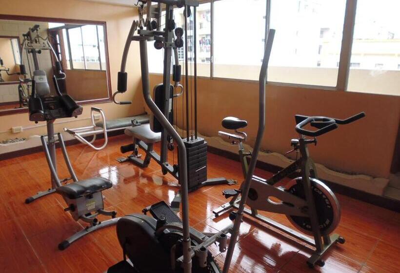 فندق Malecon Inn