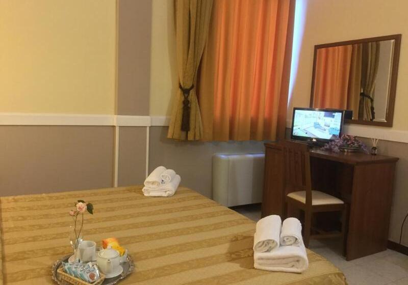 هتل Marco Polo Self Check In