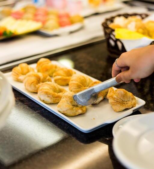 Отель Master Express Dom Pedro Ii Próximo Ao Consulado Americano E Aeroporto