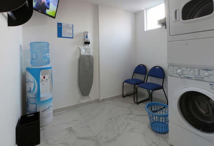 酒店 Memora Express