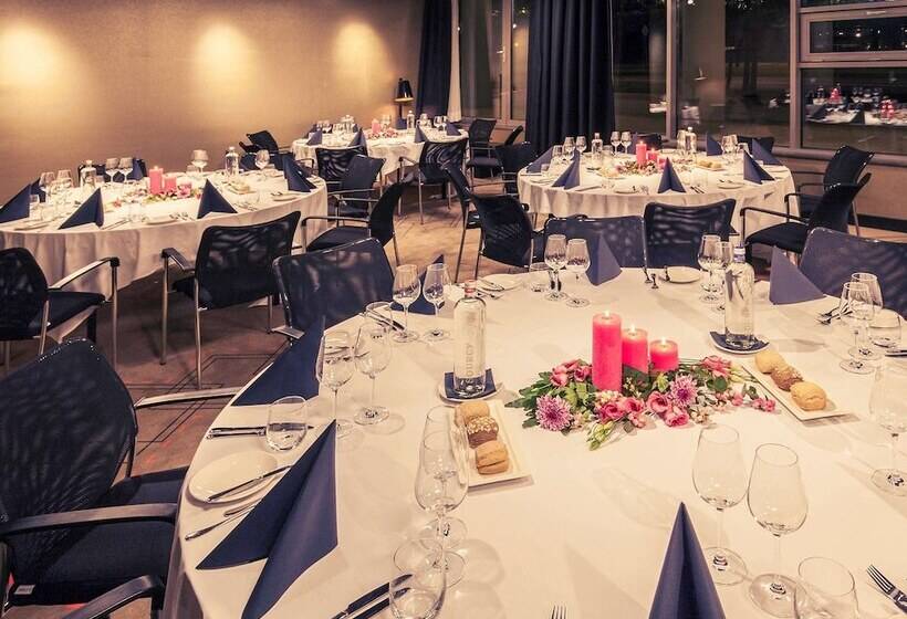 ホテル Mercure  Amsterdam Sloterdijk Station