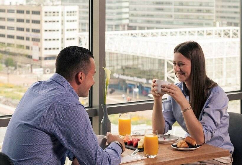 ホテル Mercure  Amsterdam Sloterdijk Station