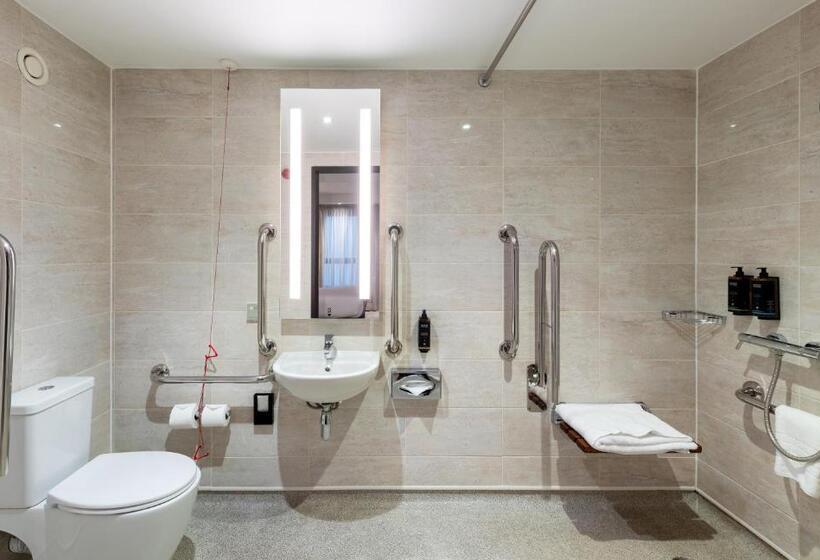 Отель Mercure Edinburgh Haymarket