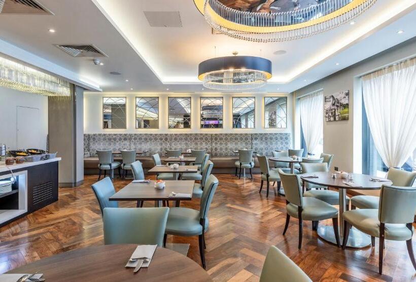 Отель Mercure Edinburgh Haymarket